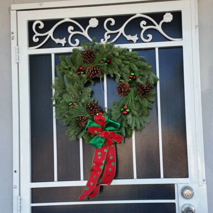 Happy Holidays from Christmas Forest: Holiday Wreath Giveaway Ends 12/03 #ChristmasForest #HolidayGiveaway #HolidayDecor #2016HolidayGiftGuide